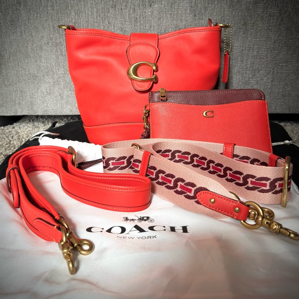 Coach Tali Bucket Orange/Red with matching flat wallet